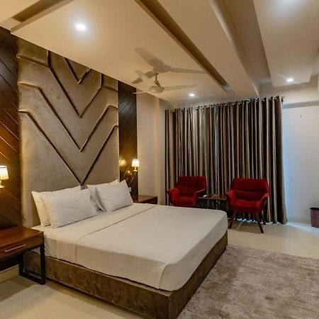 Shelton Guest House อิสลามาบัด ภายนอก รูปภาพ
