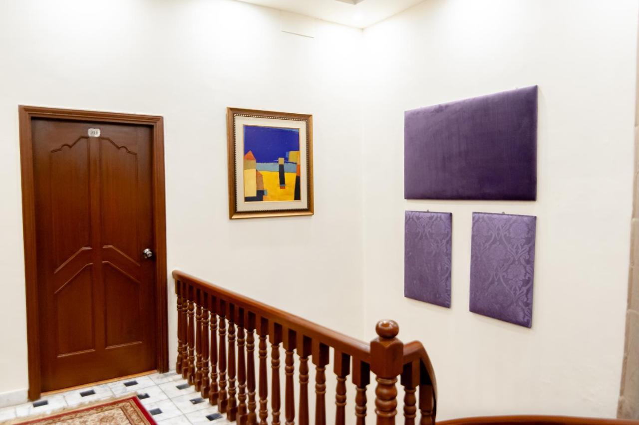 Shelton Guest House อิสลามาบัด ภายนอก รูปภาพ