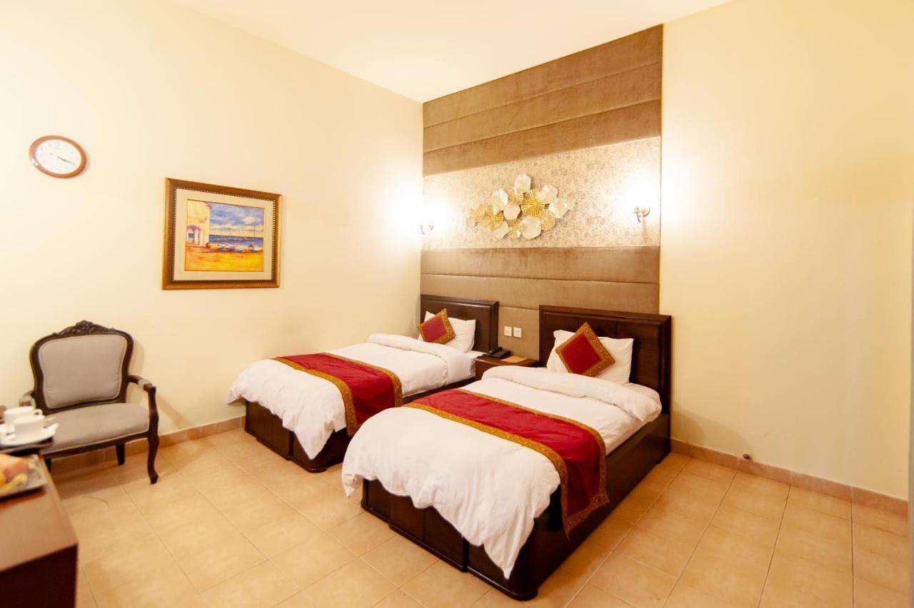 Shelton Guest House อิสลามาบัด ภายนอก รูปภาพ