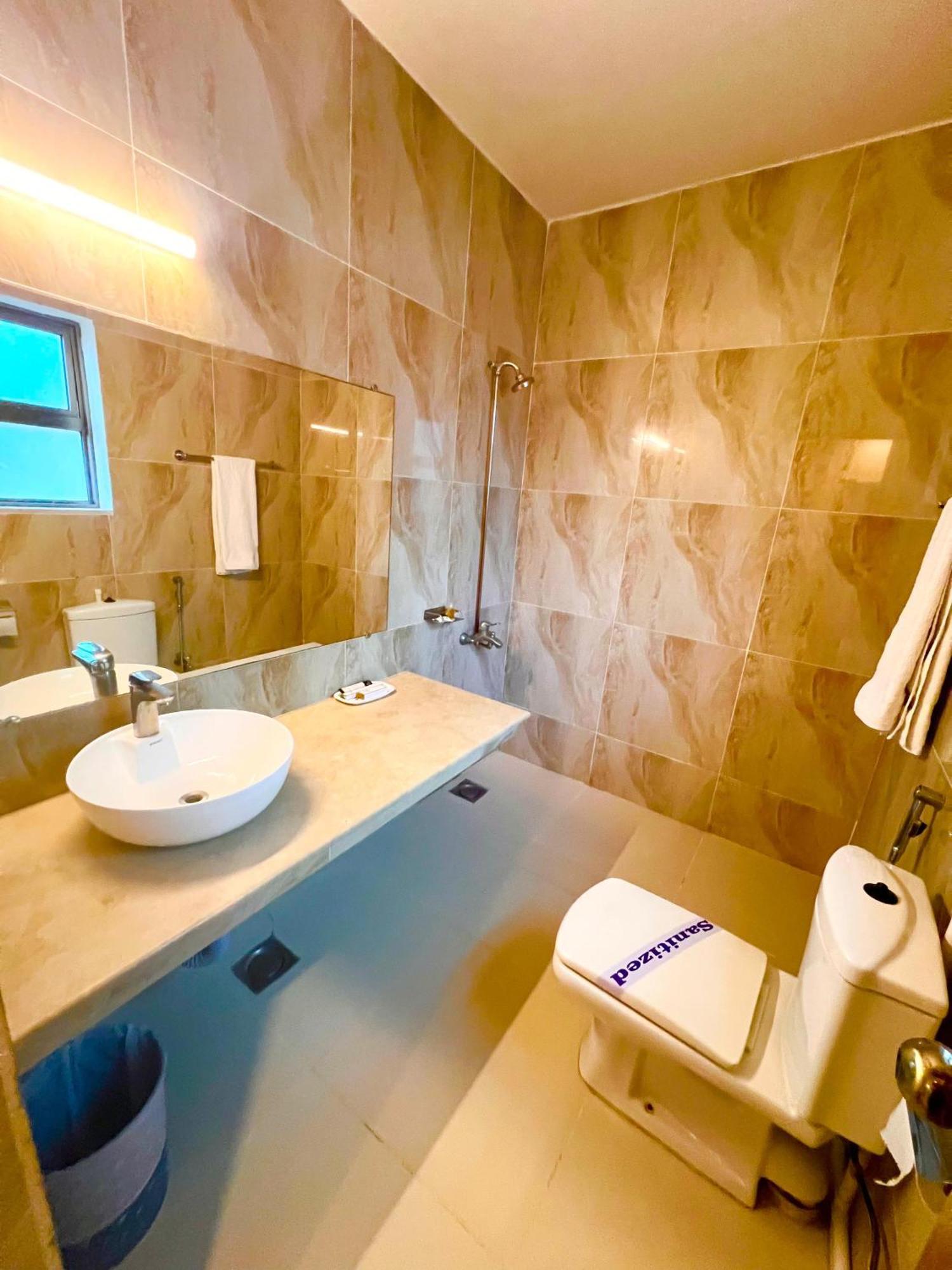 Shelton Guest House อิสลามาบัด ภายนอก รูปภาพ