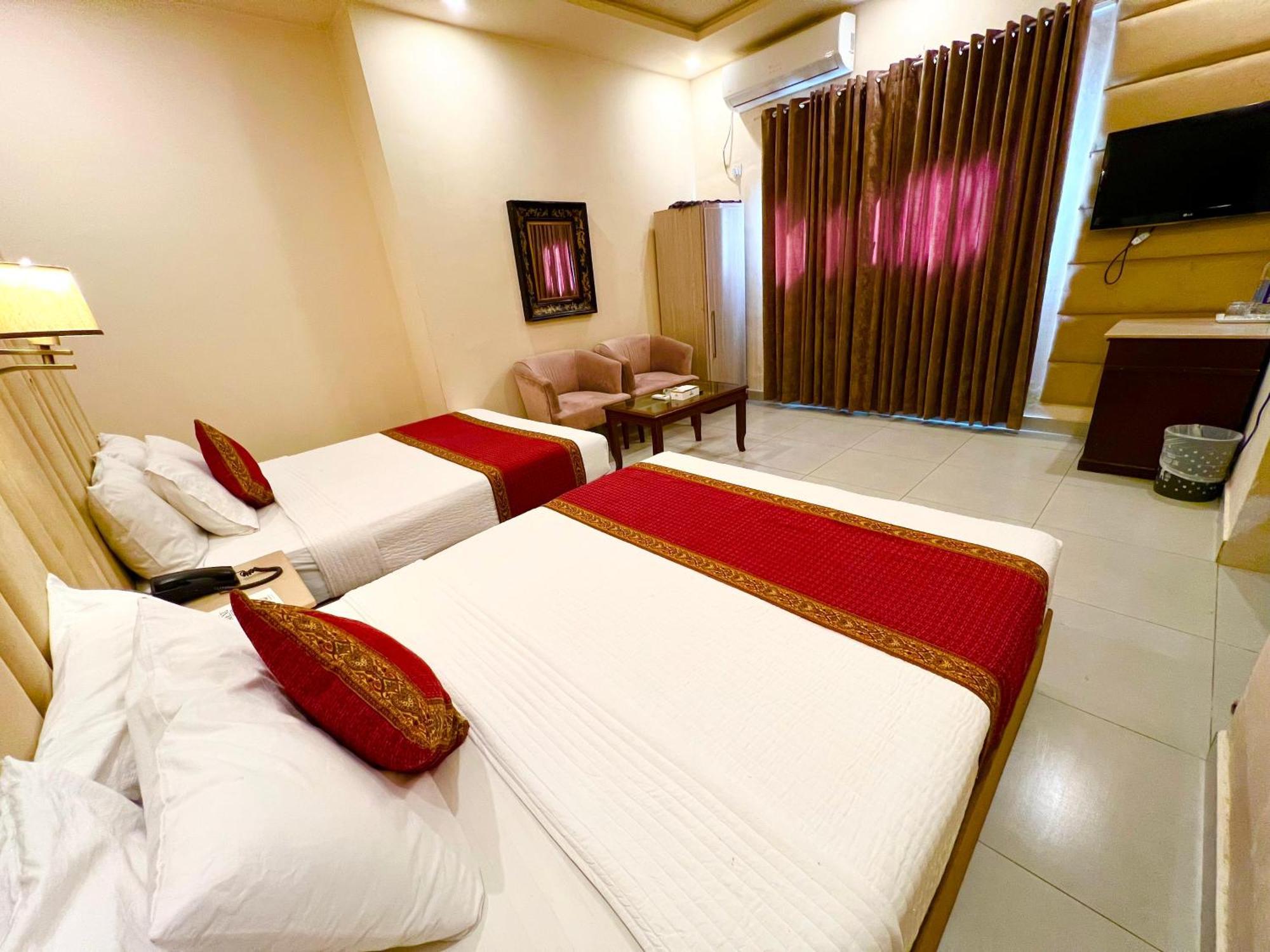 Shelton Guest House อิสลามาบัด ภายนอก รูปภาพ