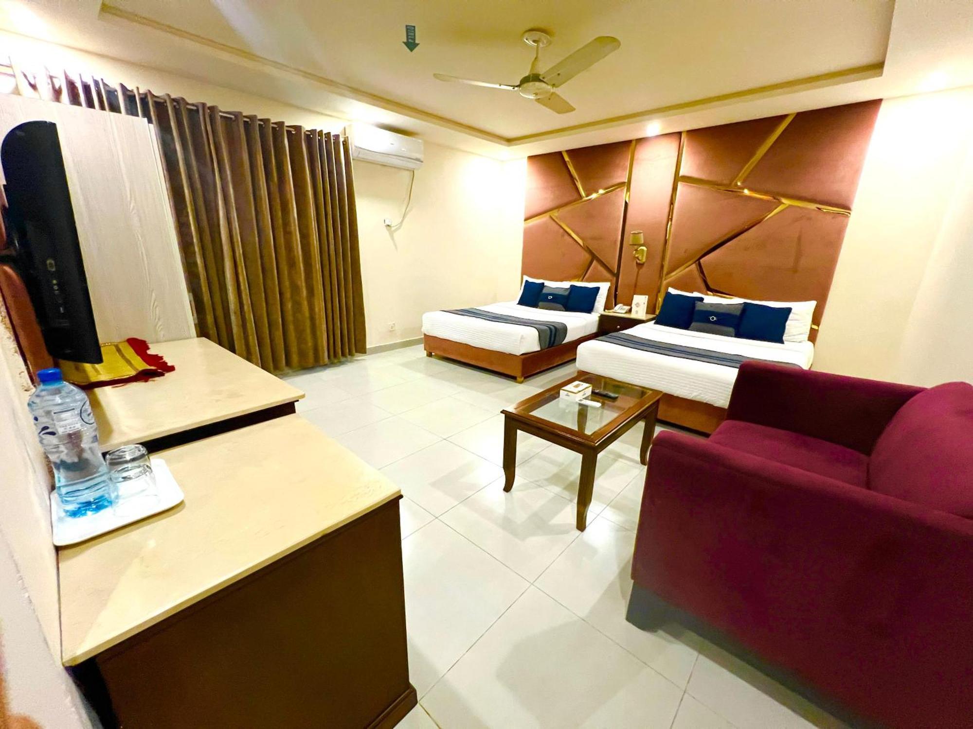 Shelton Guest House อิสลามาบัด ภายนอก รูปภาพ