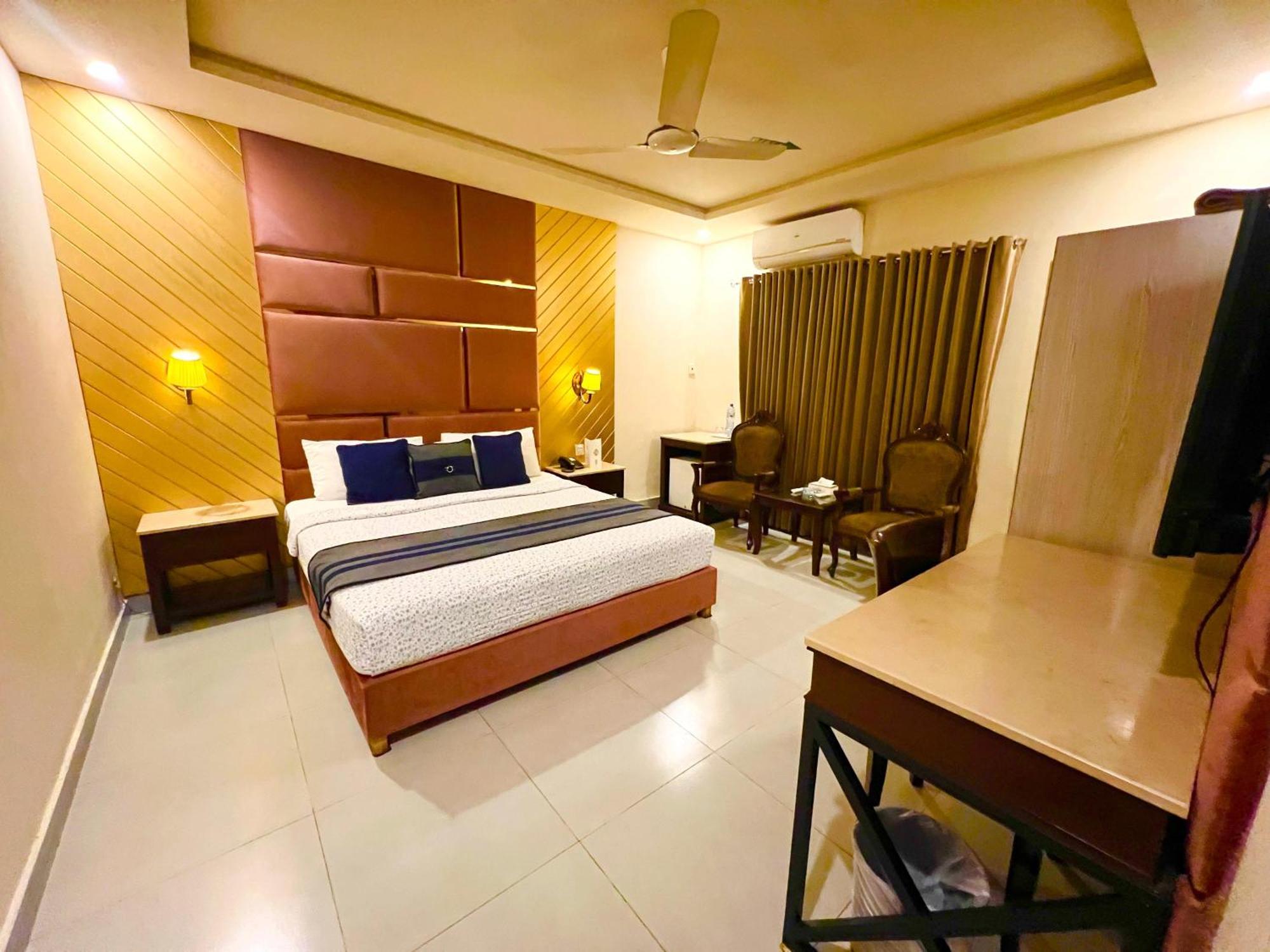 Shelton Guest House อิสลามาบัด ภายนอก รูปภาพ